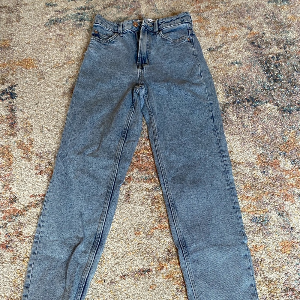Stradivarius Mom Slim jeans size 2